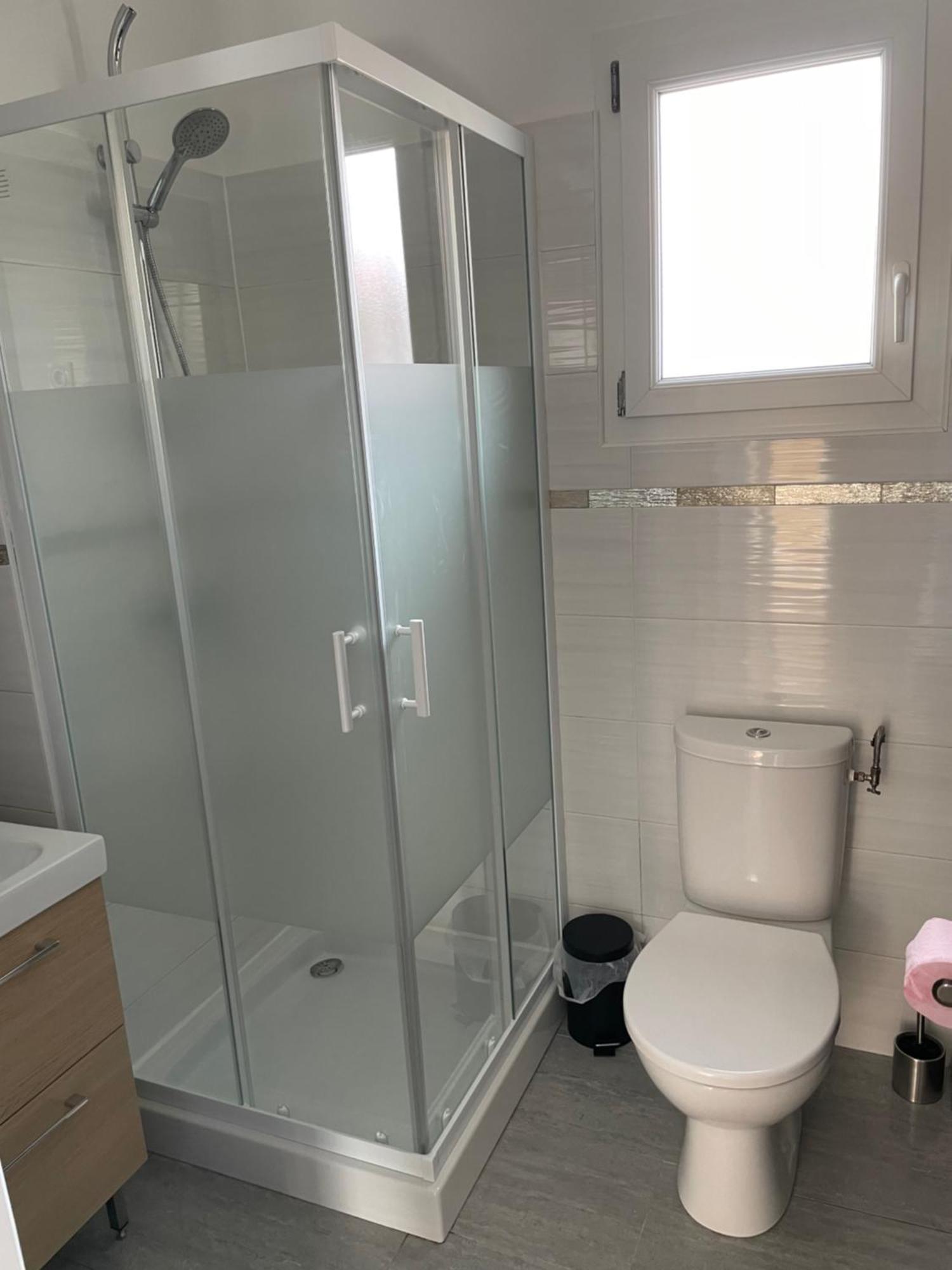 Appartement T2 Avec Terrasse Et Cour Cavaillon Eksteriør billede