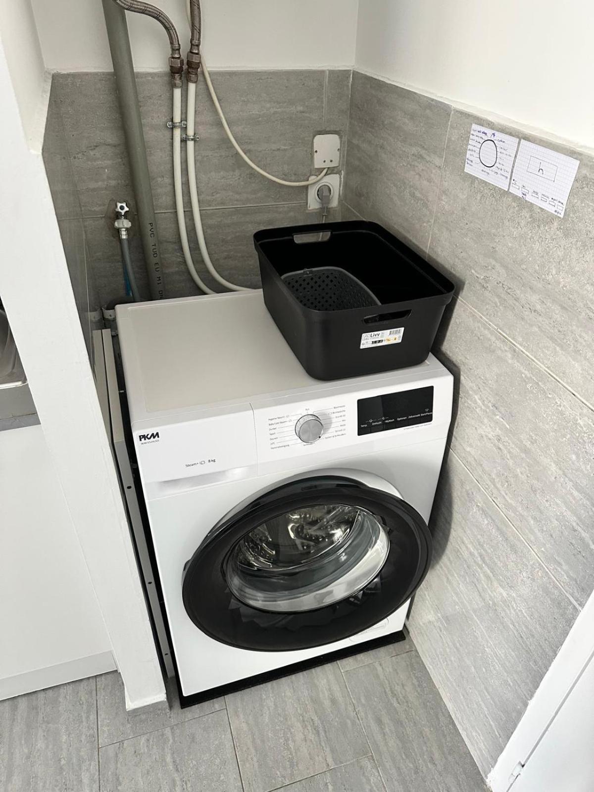 Appartement T2 Avec Terrasse Et Cour Cavaillon Eksteriør billede