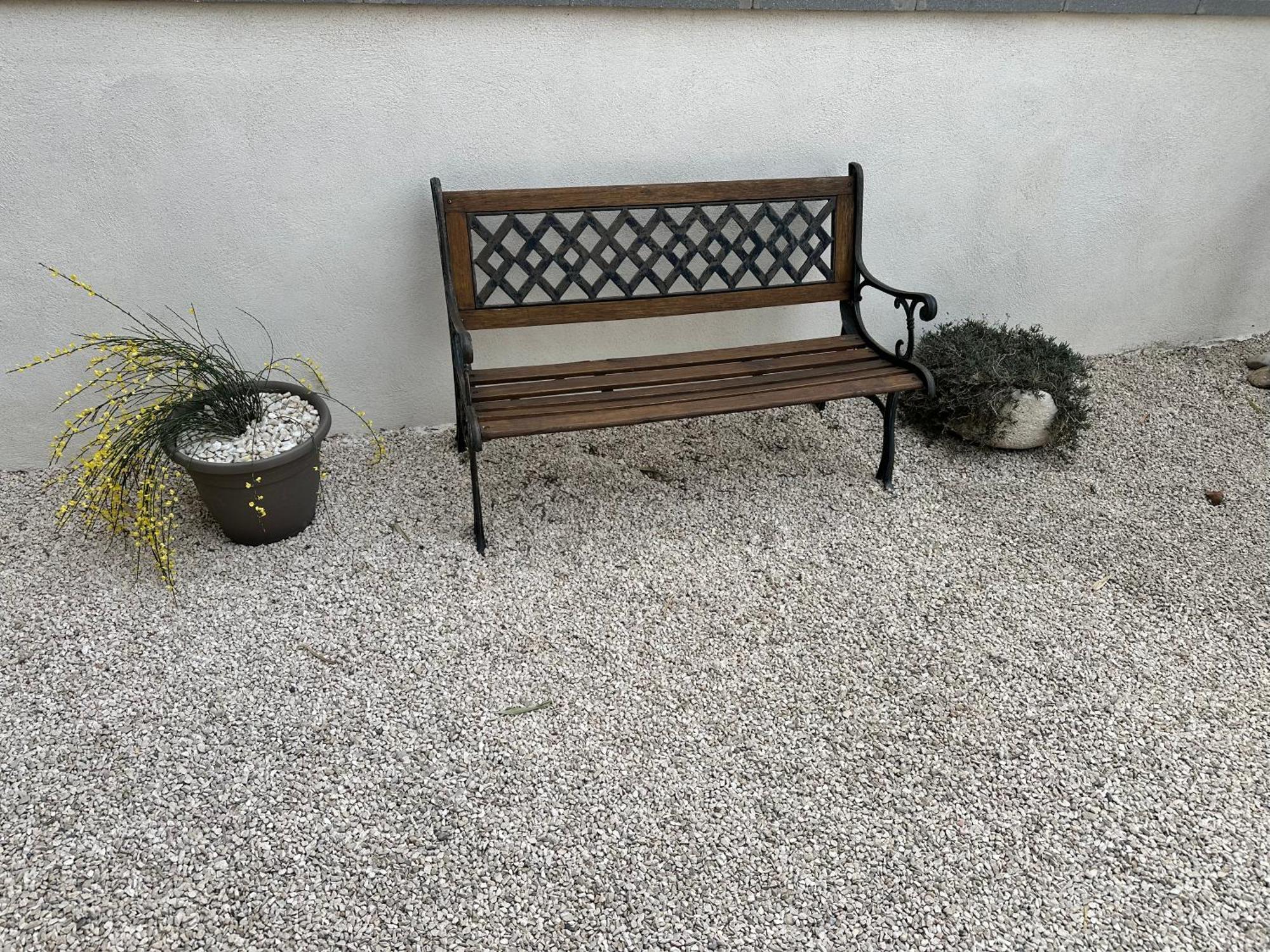 Appartement T2 Avec Terrasse Et Cour Cavaillon Eksteriør billede